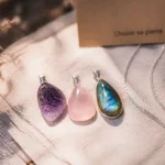 Lithothérapie pendentif : pierre, montage et chaîne